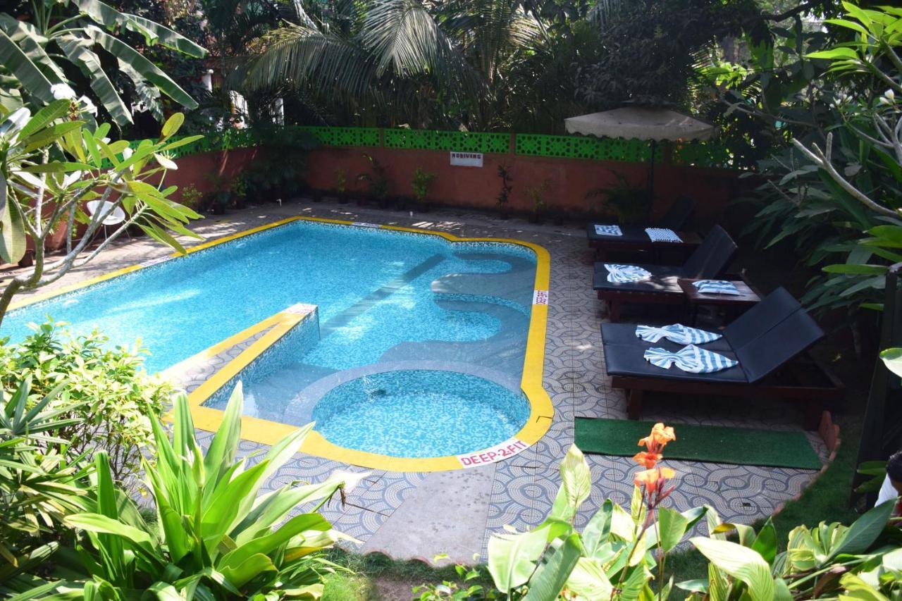 Hotel Citrus Prime Candolm, Goa Candolim Bagian luar foto