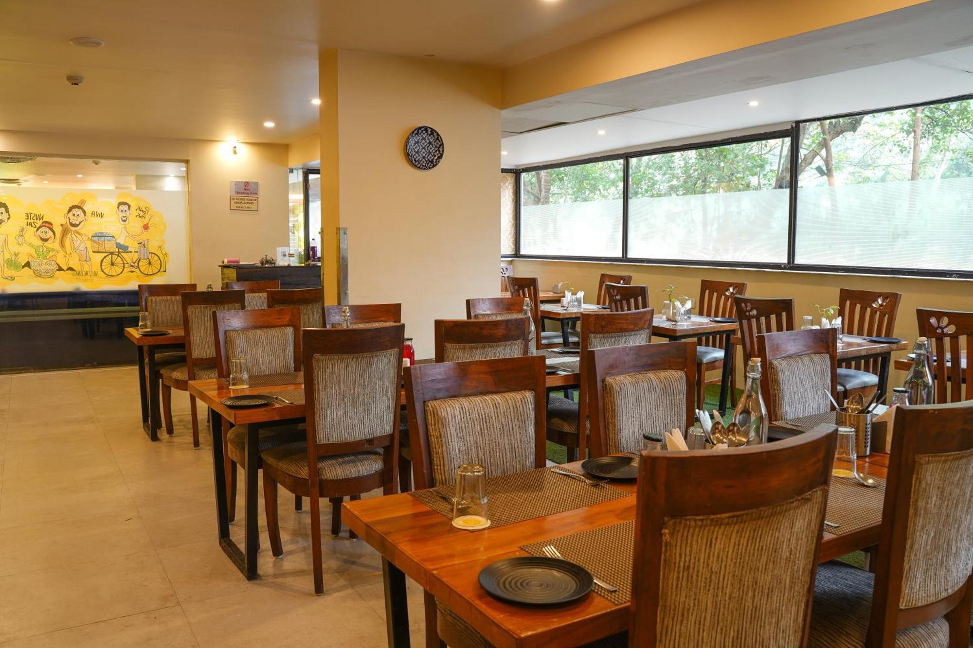 Hotel Citrus Prime Candolm, Goa Candolim Bagian luar foto